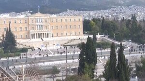 Επεισόδια στο Σύνταγμα στο περιθώριο των κινητοποιήσεων για τα Τέμπη