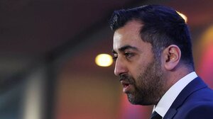 Χάμζα Γιούσαφ: Εκλέχθηκε επισήμως πρωθυπουργός της Σκωτίας