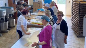 Κουλουράκια από τις "Γειτόνισσες Χαλέπας" για τον "Ορίζοντα" και το "Κύτταρο Χαλέπας"