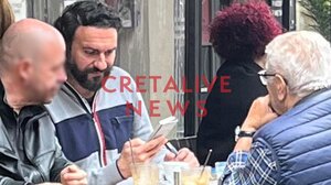 Βόλτα στο κέντρο του Ηρακλείου ο Μελέτης Ηλίας