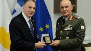 Η Παγκόσμια Διακοινοβουλευτική Ένωση Ελληνισμού στον Αρχηγό της Εθνικής Φρουράς Κύπρου