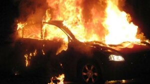 Φωτιά σε αυτοκίνητο εν κινήσει σήμανε "συναγερμό"