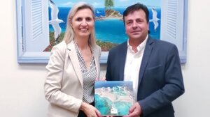 Τον αντιπεριφερειάρχη Ηρακλείου συνάντησε η Αστυνομική Ακόλουθος της Βρετανικής Πρεσβείας στην Ελλάδα