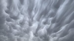 Τα εντυπωσιακά σπάνια νέφη «Mammatus» εμφανίστηκαν σε Μεσσηνία και Λακωνία