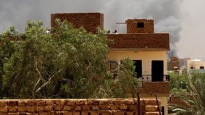 Σουδάν: Τουλάχιστον 56 άμαχοι νεκροί στις συγκρούσεις μεταξύ του στρατού και παραστρατιωτικών