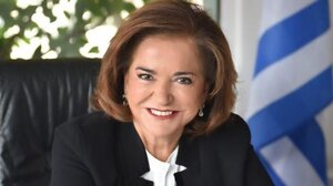 Απόψε η κεντρική ομιλία της Ντόρας Μπακογιάννη στα Χανιά