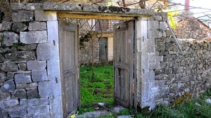 Χωριά σβήνουν από τον χάρτη