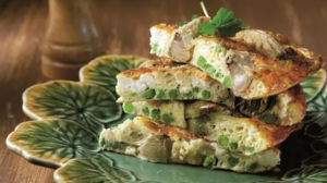 Φριτάτα με αγκινάρες και φέτα