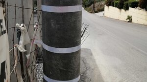 Μία... πρωτότυπη λύση για μια κολώνα που ενοχλεί