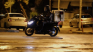 Απείλησε με μαχαίρι ντελιβερά για 30 ευρώ