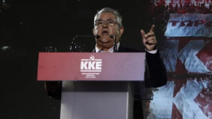 Κουτσούμπας: "Κόλλησε η βελόνα του Τσίπρα στο 1950"