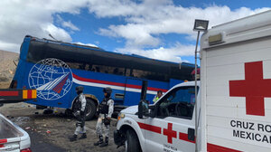 Δυστύχημα στο Μεξικό – 18 νεκροί απο πτώση λεωφορείου σε χαράδρα