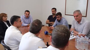 «Αν το πλοίο διακινεί ναρκωτικά γίνεται παρέμβαση, αν κινδυνεύουν ζωές, όχι;» - Ένταση μεταξύ Τσίπρα-Τουρνά 