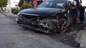 Λάρισα: Εκτροπή αυτοκινήτου στη Νίκαια