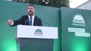 Ανδρουλάκης στη Θεσσαλονίκη: "Γκρεμίζουμε το ρουσφέτι και το πελατειακό κράτος"