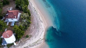 Σεισμός στην Αταλάντη: «Βυθίστηκε» παραλία της Βόρειας Εύβοιας 