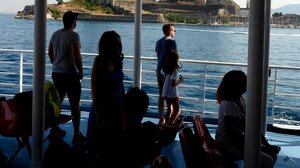 Αυξήθηκε η επιβατική κίνηση στα λιμάνια, μειώθηκε η εμπορευματική 