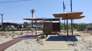 Ολοκληρωμένες υποδομές για την προσβασιμότητα των ΑμεΑ στη θάλασσα, στο Δήμο Πλατανιά