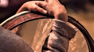 Μουσικοχορευτική εκδήλωση για τις χαμένες ψυχές του ναυαγίου της Πύλου