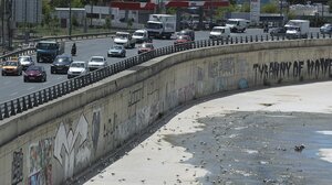 Τραγωδία στον Κηφισό: Νεκρός ο άνδρας που έπεσε στο ποτάμι