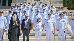 Ορκίστηκαν οι νέοι σημαιοφόροι του Λιμενικού Σώματος