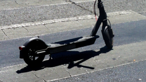 Γρεβενά: Στη ΜΕΘ με εγκεφαλική αιμορραγία 17χρονη που τραυματίστηκε με πατίνι