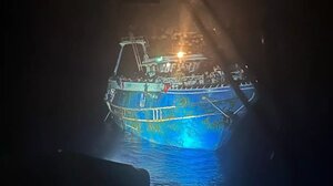 Στην ανακρίτρια οι εννέα συλληφθέντες για το ναυάγιο ανοικτά της Πύλου