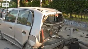 Τουριστικό λεωφορείο έπεσε πάνω σε τέσσερα σταθμευμένα ΙΧ-Σε σοκ ο οδηγός