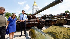 Αιφνιδιαστική επίσκεψη Τριντό στην Ουκρανία