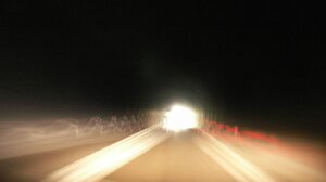 "Τυφλώνει" ο προβολέας στην έξοδο του τούνελ