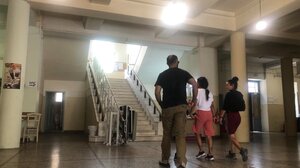 Άκουσαν την ποινή και τα ουρλιαχτά τους έφτασαν μέχρι τα καταστήματα!