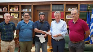 Στον Περιφερειάρχη Κρήτης οι ιατρικοί επισκέπτες και οι φαρμακοϋπάλληλοι