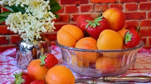 Αυτά είναι τα φρούτα με τη μικρότερη περιεκτικότητα σε ζάχαρη