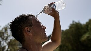 Ο πιο θερμός Ιούλιος για την κεντρική και νότια Ελλάδα από το 2010 - Η πρωτιά της Κρήτης