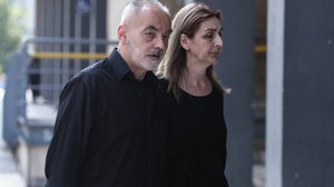 Πατέρας Άλκη Καμπανού για δολοφονία οπαδού στη Χαλκίδα: «Η κοινωνία φωνάζει "ως εδώ"»