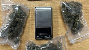 Χειροπέδες για κάνναβη στα Χανιά