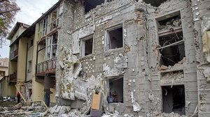 Τουλάχιστον τρεις νεκροί σε ρωσικές αεροπορικές επιθέσεις στη δυτική Ουκρανία