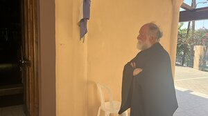 Έσπασαν την πόρτα, μπήκαν στον ναό και άρπαξαν τα χρήματα από το παγκάρι!