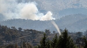 Ρόδος: Νέες εκκενώσεις οικισμών - Μεγαλώνει το μέτωπο της φωτιάς