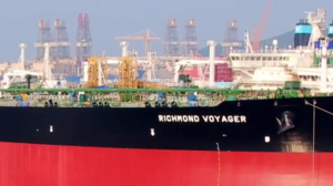 Το Ιράν άνοιξε πυρ σε ελληνόκτητο τάνκερ στον Κόλπο του Ομάν!