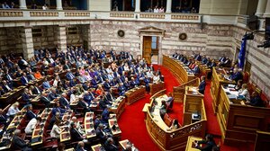 Με 158 "ναι" η ψήφος εμπιστοσύνης στην κυβέρνηση