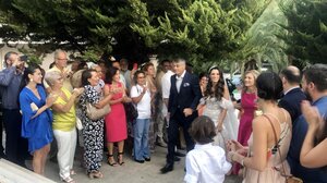 Χαρές για τον ταξίαρχο, Νίκο Σπυριδάκη που πάντρεψε την κόρη του