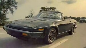 Αυτοκίνητο εκτός ελέγχου μετά από σκάσιμο λάστιχου