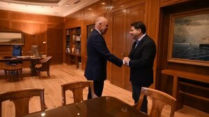 Με τον Αμερικανό πρέσβη συναντήθηκε ο Νίκος Δένδιας