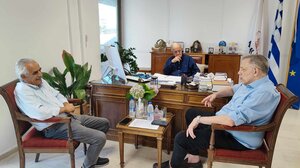 Συνάντηση Δημάρχου Ηρακλείου Βασίλη Λαμπρινού με τον Υφυπουργό Υποδομών και Μεταφορών