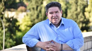 Νέους υποψήφιους ανακοινώνει ο Μιχάλης Καραμαλάκης