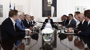 Οπαδική βία: Άμεση εφαρμογή των τεσσάρων μέτρων που ανακοίνωσε η κυβέρνηση