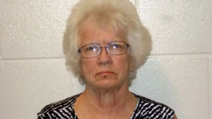 74χρονη πρώην καθηγήτρια καταδικάστηκε για σεξουαλική κακοποίηση 14χρονου