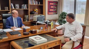 Με τον υπουργό Οικονομικών συναντήθηκε ο δήμαρχος Χερσονήσου