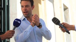 Κασσελάκης: «Εύχομαι κάποια στιγμή τα κανάλια να μην τα επηρεάζουν οι κυβερνήσεις»